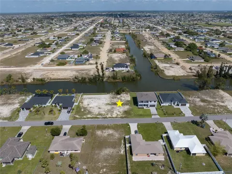 101 NE 8th Ter, Cape Coral, FL 33909