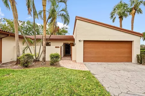 6401 Pelican Dr #80A, Bradenton, FL 34210
