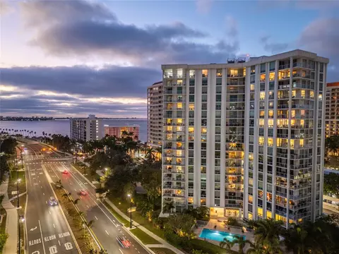 1111 N Gulfstream Ave #4E, Sarasota, FL 34236