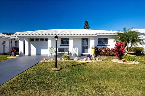 804 Buttonwood Dr, Bradenton, FL 34208 photo 1