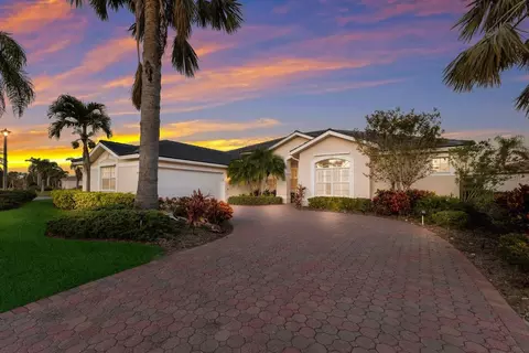 9441 Cedar Ridge Ln, Sarasota, FL 34238