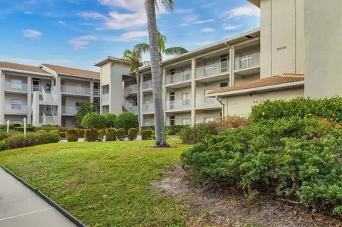9630 Club South Cir #6207, Sarasota, FL 34238