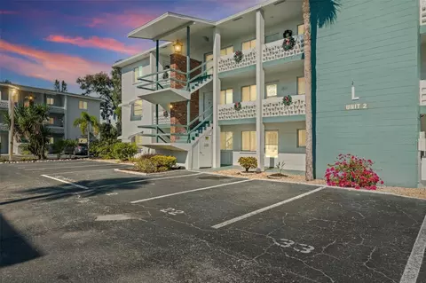 1853 Restful Dr #L2, Bradenton, FL 34207