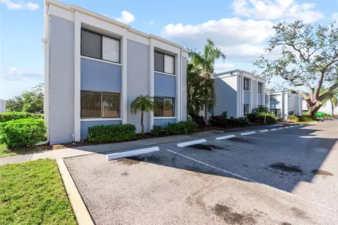 5310 26th St W #501, Bradenton, FL 34207