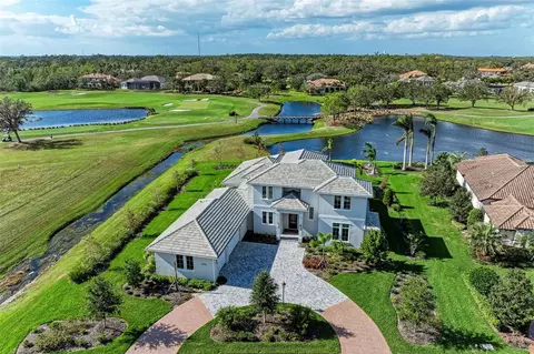 3761 Founders Club Dr, Sarasota, FL 34240