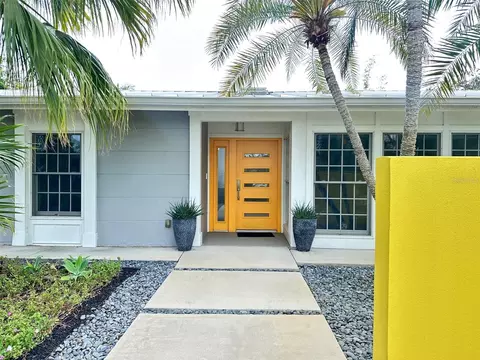 1542 Eastbrook Dr, Sarasota, FL 34231