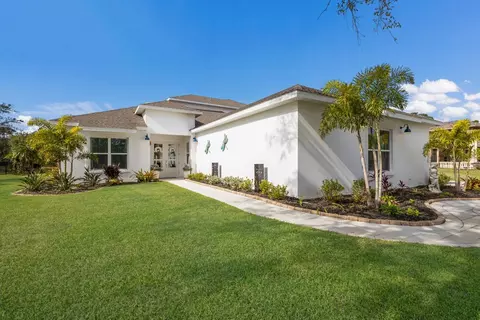 1614 145th St E, Bradenton, FL 34212