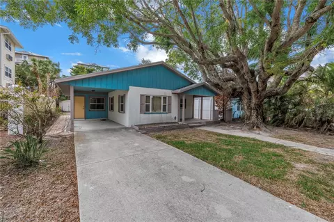 554 Canal Rd, Sarasota, FL 34242