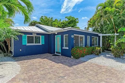 890 N Shore Dr, Anna Maria, FL 34216
