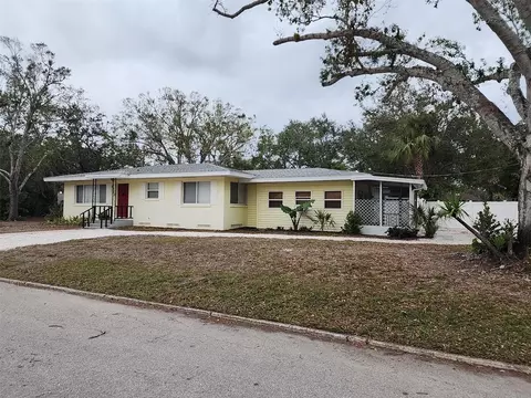 2614 8th Ave W, Bradenton, FL 34205