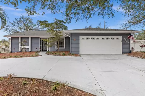 4095 Redbird Cir, Sarasota, FL 34231