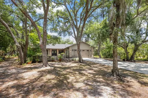 7408 Oak Run Ln, Sarasota, FL 34243