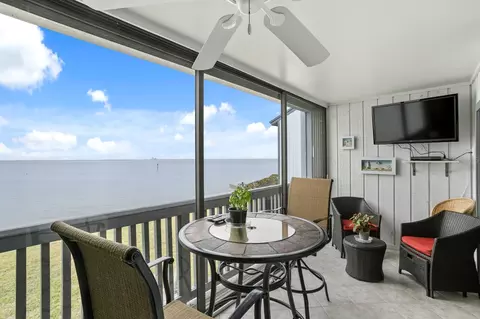 826 Bahia Del Sol Dr #55, Ruskin, FL 33570