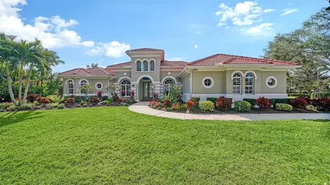 8122 Lone Tree Gln, Lakewood Ranch, FL 34202