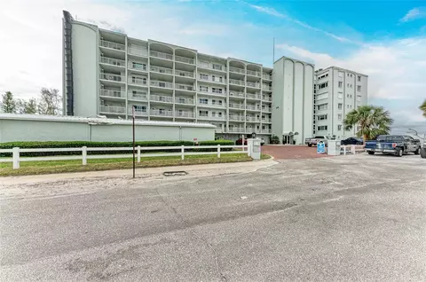 5200 Gulf Dr #601, Holmes Beach, FL 34217