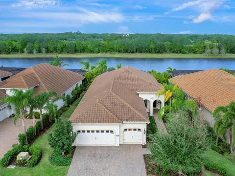 7220 Whittlebury Trl, Lakewood Ranch, FL 34202