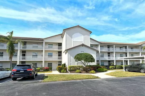 8750 Olde Hickory Ave #9205, Sarasota, FL 34238