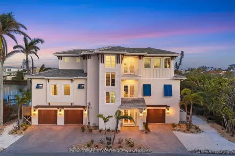 608 Bayview Dr, Longboat Key, FL 34228