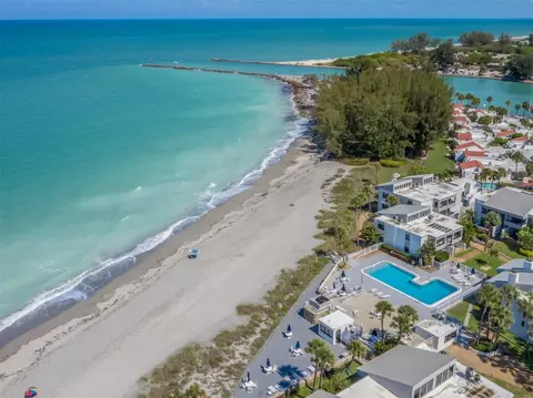 1555 Tarpon Center Dr #261, Venice, FL 34285