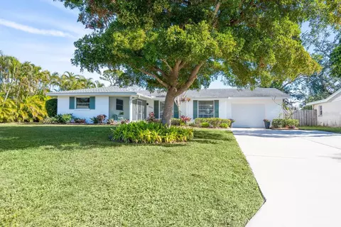 4515 Falcon Ridge Dr, Sarasota, FL 34233