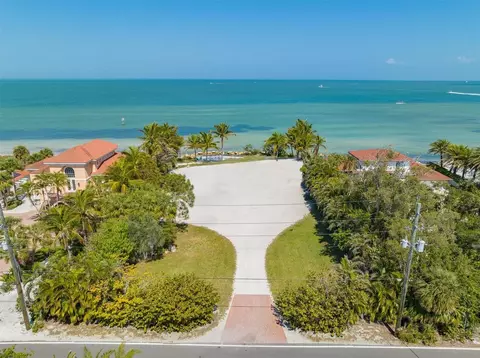 826 S Bay Blvd #A, Anna Maria, FL 34216