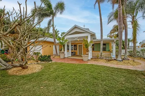 306 55th St, Holmes Beach, FL 34217