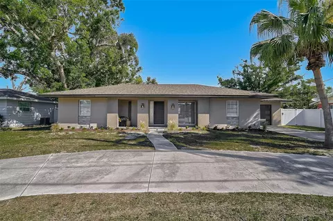 5445 Bahia Vista St, Sarasota, FL 34232