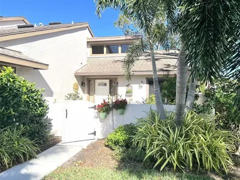 4615 Hidden View Pl #26, Sarasota, FL 34235