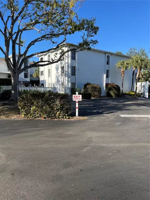 6304 Pointe West Blvd #A203, Bradenton, FL 34209