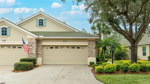4820 Lakescene Pl, Sarasota, FL 34243