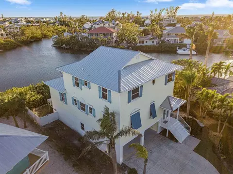 114 Gull Dr, Anna Maria, FL 34216