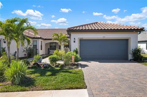14369 Eagle Branch Dr, Nokomis, FL 34275