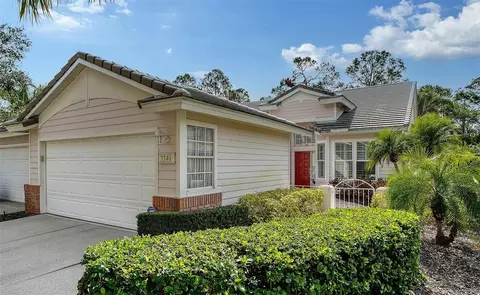7741 Whitebridge Gln, University Park, FL 34201
