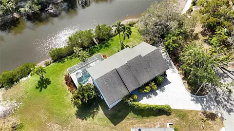 2458 Whippoorwill Cir, Sarasota, FL 34231