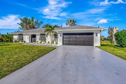 1608 Honey Ct, Venice, FL 34293