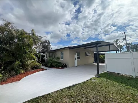 8585 Cristobal Ave, North Port, FL 34287
