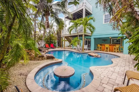 203 69th St #A, Holmes Beach, FL 34217