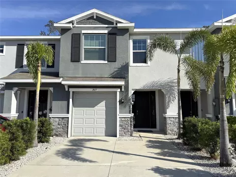 2415 Midnight Pearl Dr, Sarasota, FL 34240
