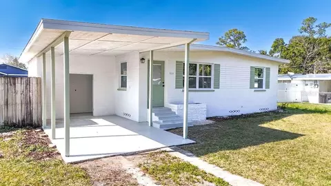 907 2nd St, Port Orange, FL 32129