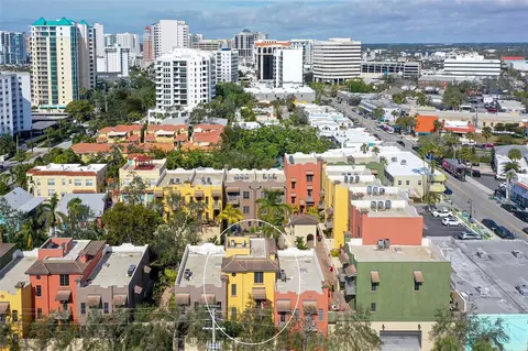1529 Oak St, Sarasota, FL 34236
