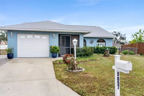 5857 Pauma Pl, Sarasota, FL 34232