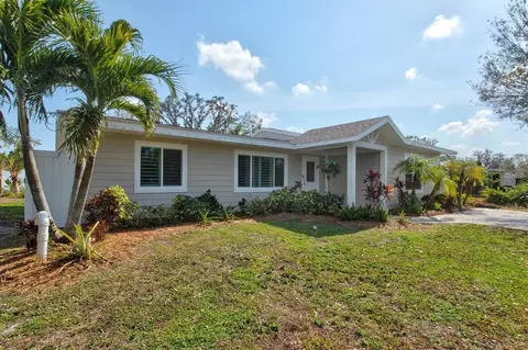 939 Cronley Pl, Sarasota, FL 34237