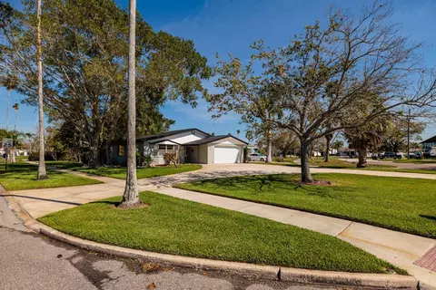 5500 Bayou Grande Blvd NE, Saint Petersburg, FL 33703