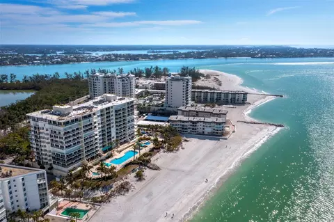 1800 Benjamin Franklin Dr #B408, Sarasota, FL 34236