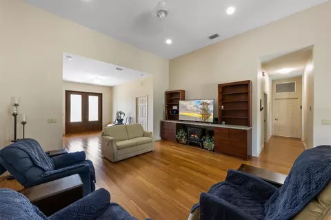 Living - 3310 Twin Rivers Trl, Parrish, FL 34219 photo 3 of 4
