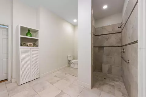 Bath - 3310 Twin Rivers Trl, Parrish, FL 34219 photo 4 of 8