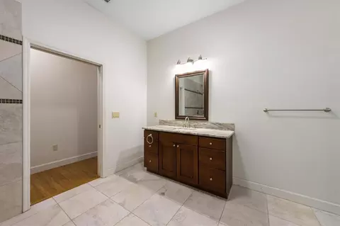 Bath - 3310 Twin Rivers Trl, Parrish, FL 34219 photo 2 of 8