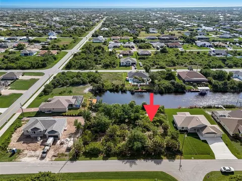 9492 Singer Cir, Port Charlotte, FL 33981