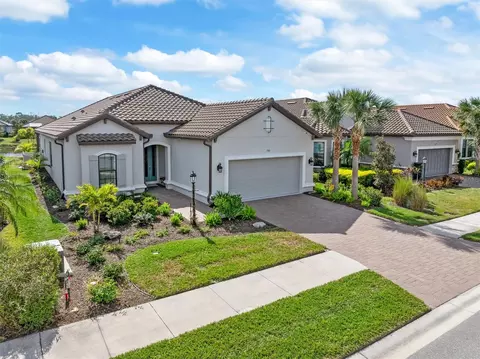 5361 Salcano St, Sarasota, FL 34238