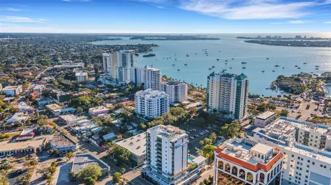 300 S Pineapple Ave #802, Sarasota, FL 34236